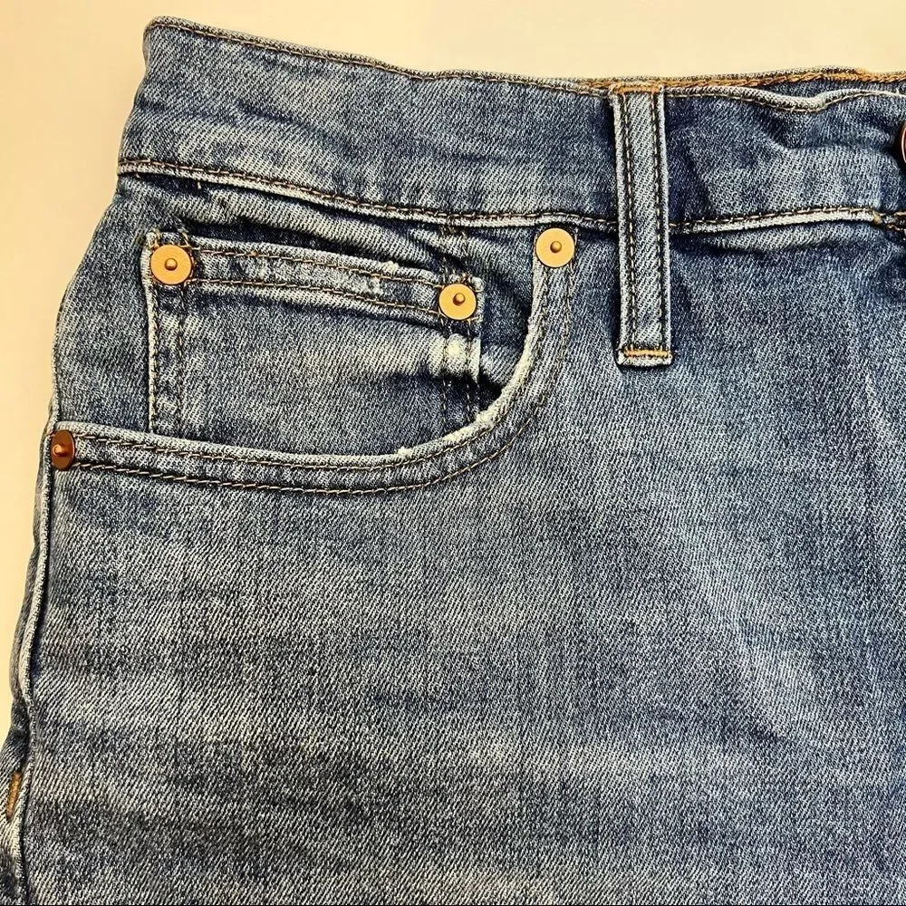 Madewell • High-Rise Mid-Length Shorts